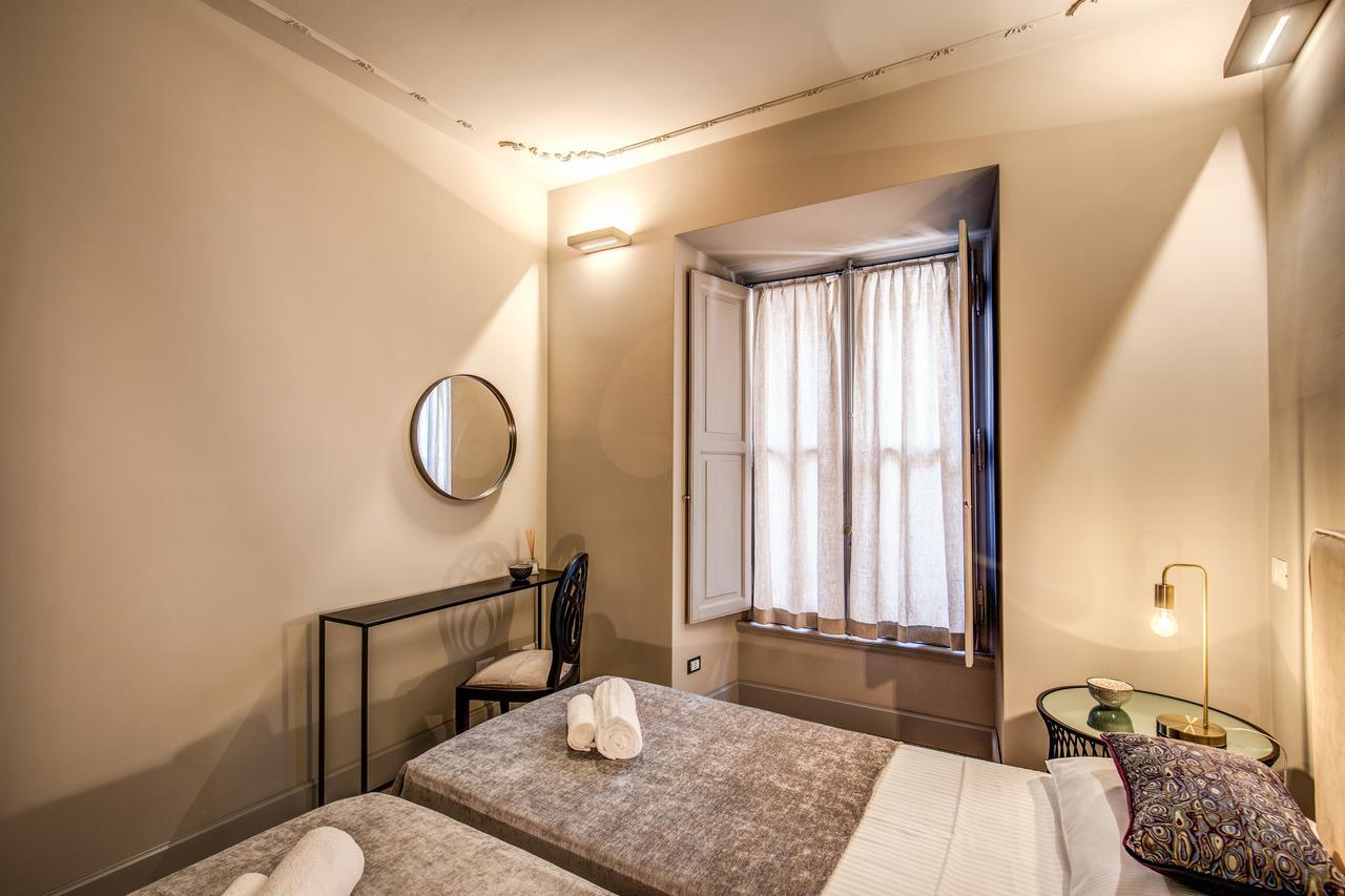 Decharme Apartment With Terrace In Monti Rom Exterior foto