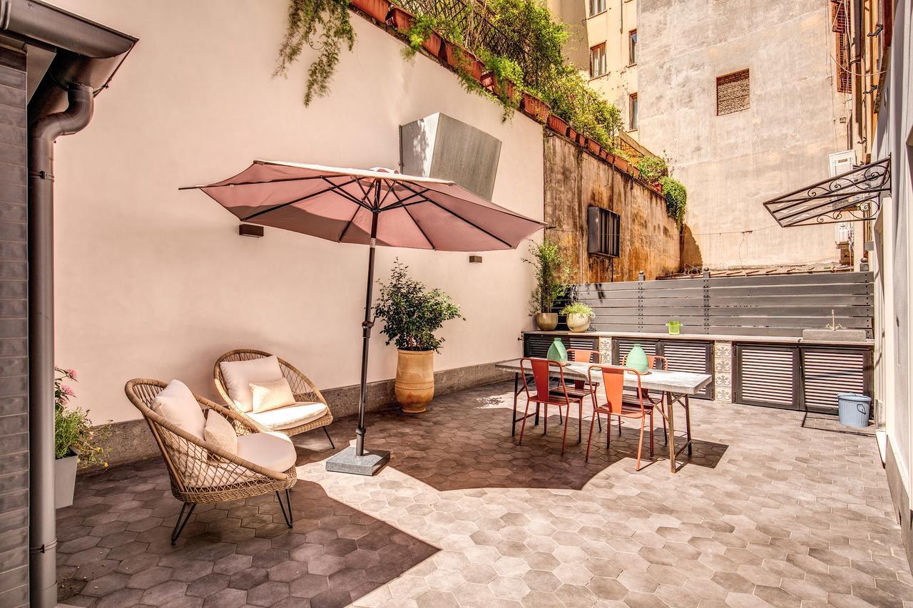 Decharme Apartment With Terrace In Monti Rom Exterior foto